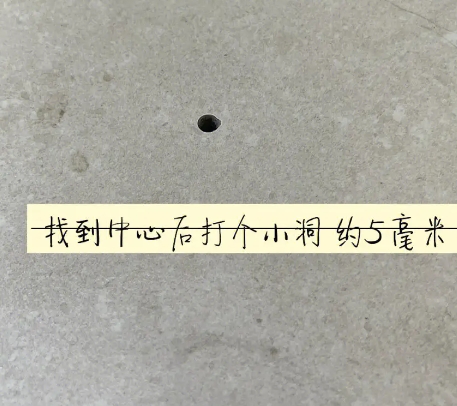 孝感瓷砖空鼓维修公司专业解答在瓷砖铺贴过程中，如果砂料搅拌不均匀，将会带来以下问题